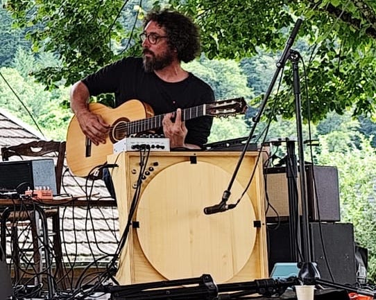 Un dimanche au Cloître - Improvisation solo Jazz électro "BALADE ACOUSTIQUE ELECTRONIQUE" David COUTURIER