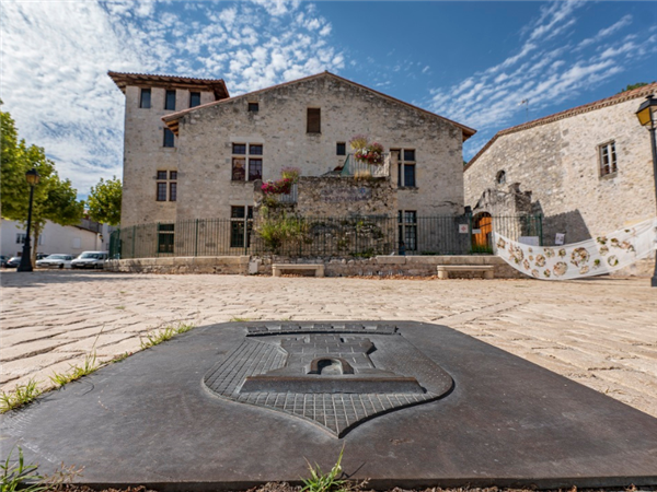 Circuit Tèrra Aventura : De la pierre et des rois