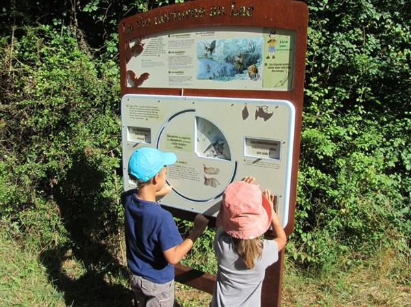 Menez l'enquête autour du Lac de Lescourroux