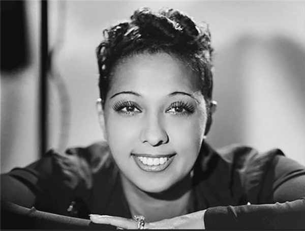 99 déclinaisons - Chromatiques d'une vie : Joséphine Baker