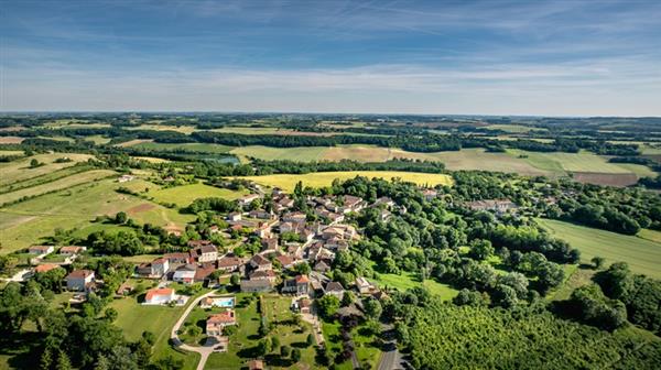 Village de Lacépède