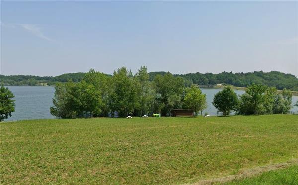 Aire de pique-nique autour du Lac de Lescourroux