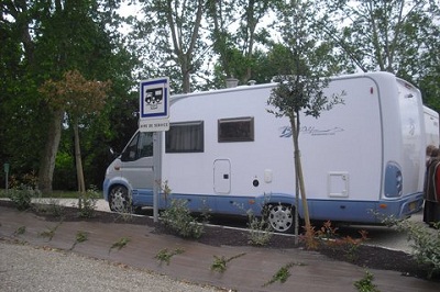 Aire de camping-car de Saint-Hilaire de Lusignan